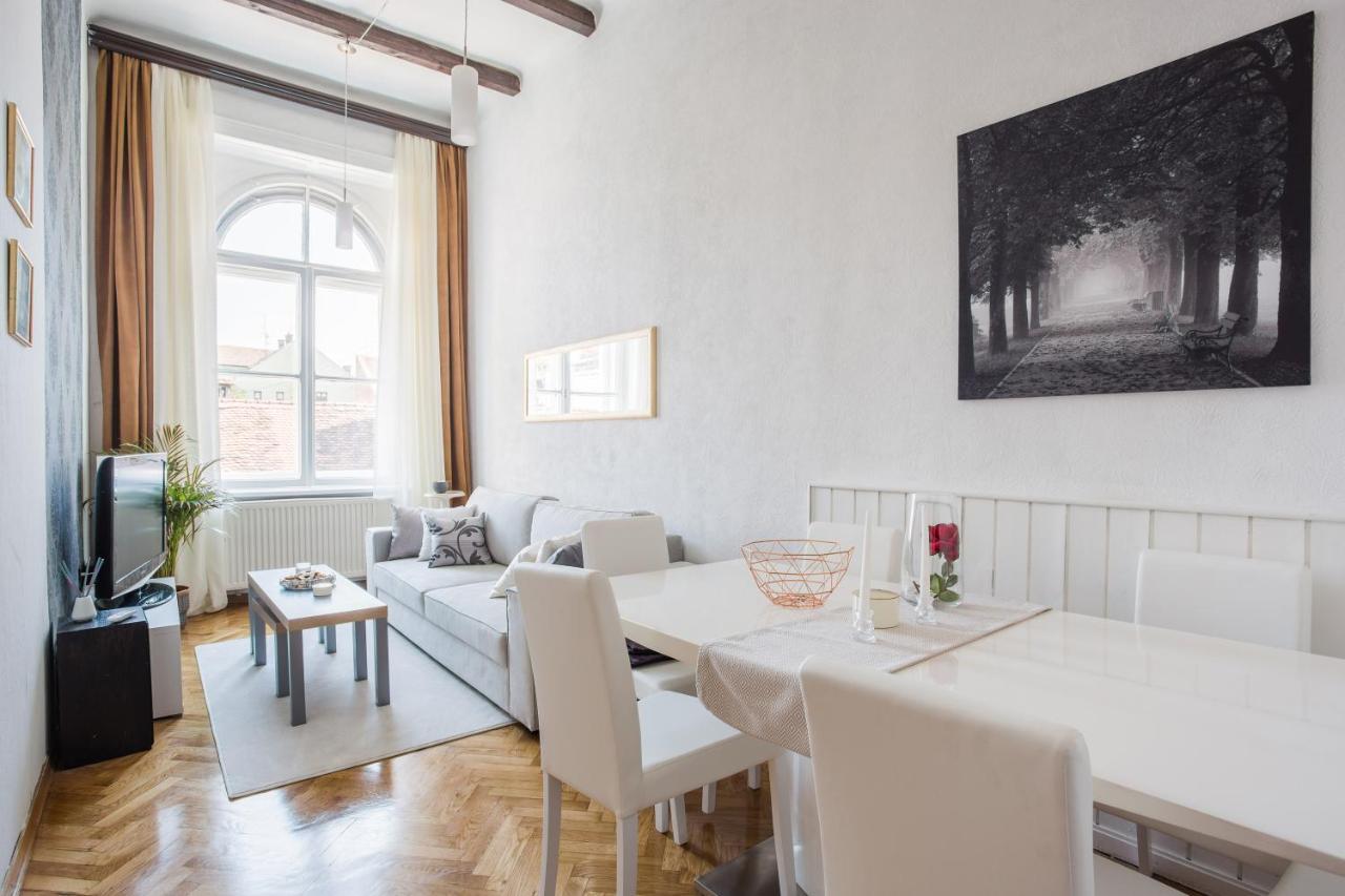 Apartment Katarina By Blueapartments Zagreb Bagian luar foto