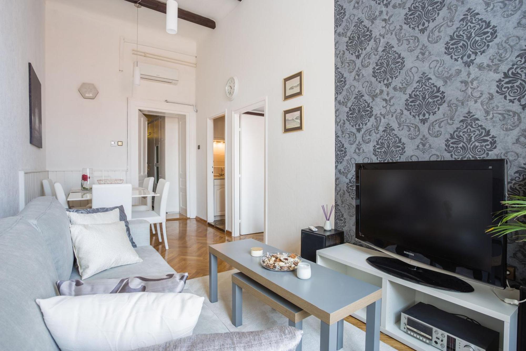 Apartment Katarina By Blueapartments Zagreb Bagian luar foto